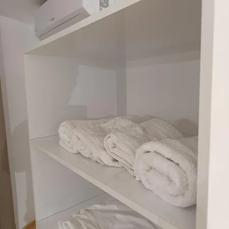 Deluxe For 5 People * Sarandë